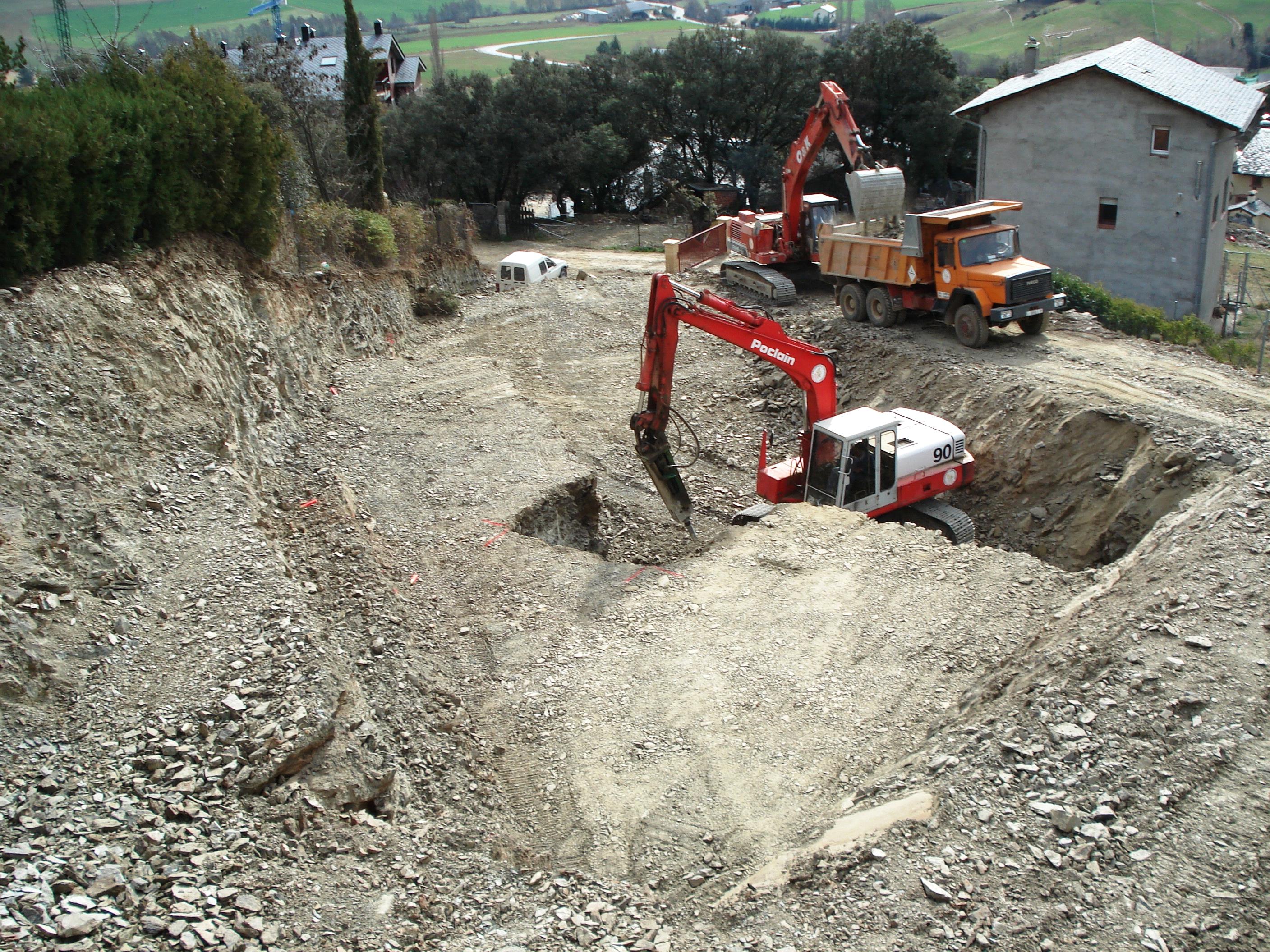 TRABAJOS DE EXCAVACIÓN